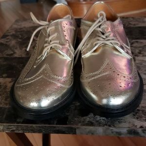 Urban Outfitters Shoes - Gold oxford shoes Urban Outfitters Shoes - Gold oxford shoes